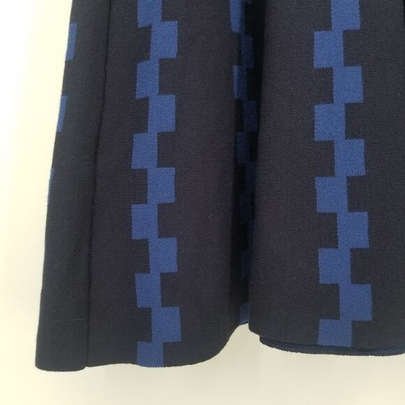 Ann Taylor Sweater Dress SP Geometric Sleeveless Fit & Flare Blue Navy Geo Work - Picture 9 of 10